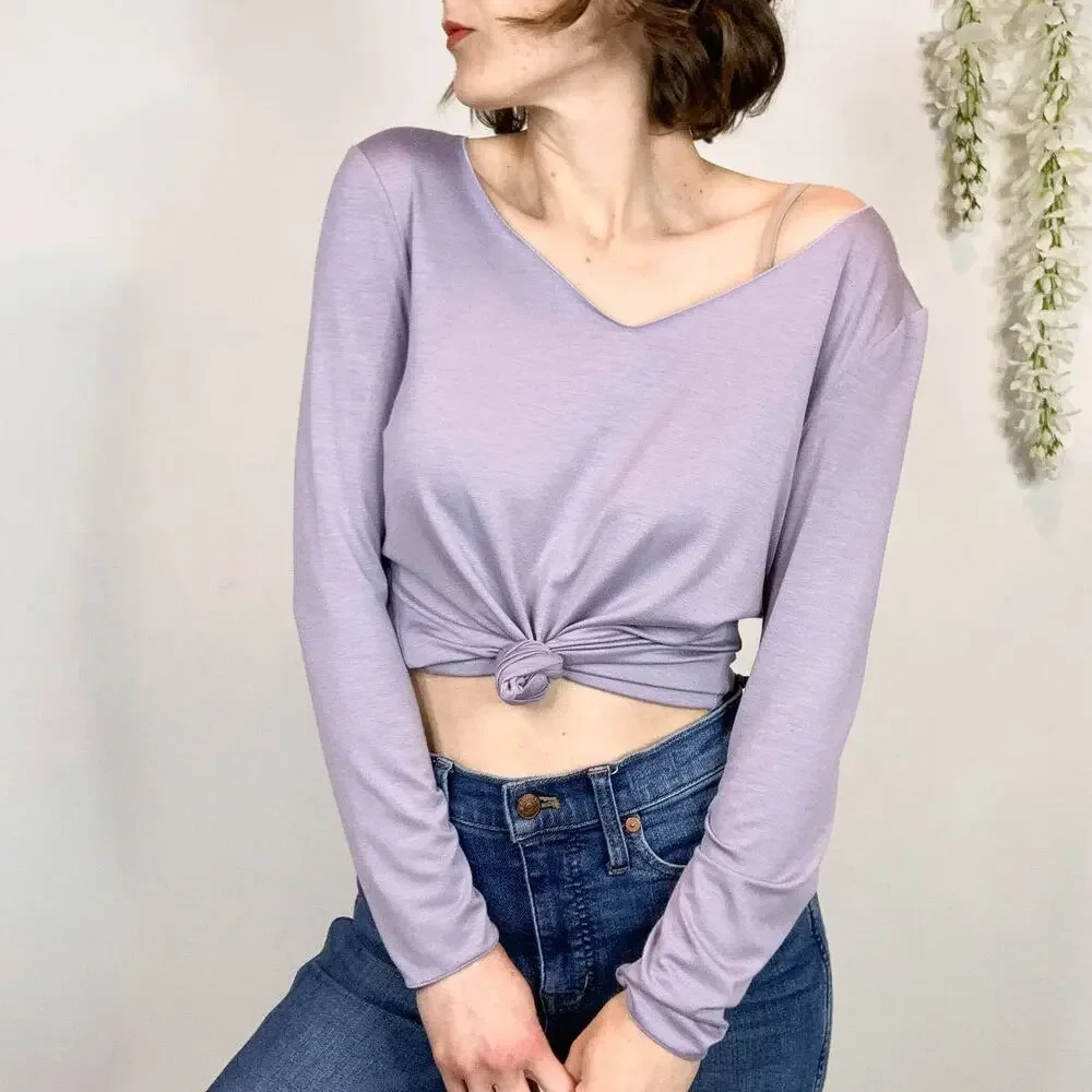 VINTAGE ARMANI COLLEZIONI lavender long sleeve top soft v-neck 2265